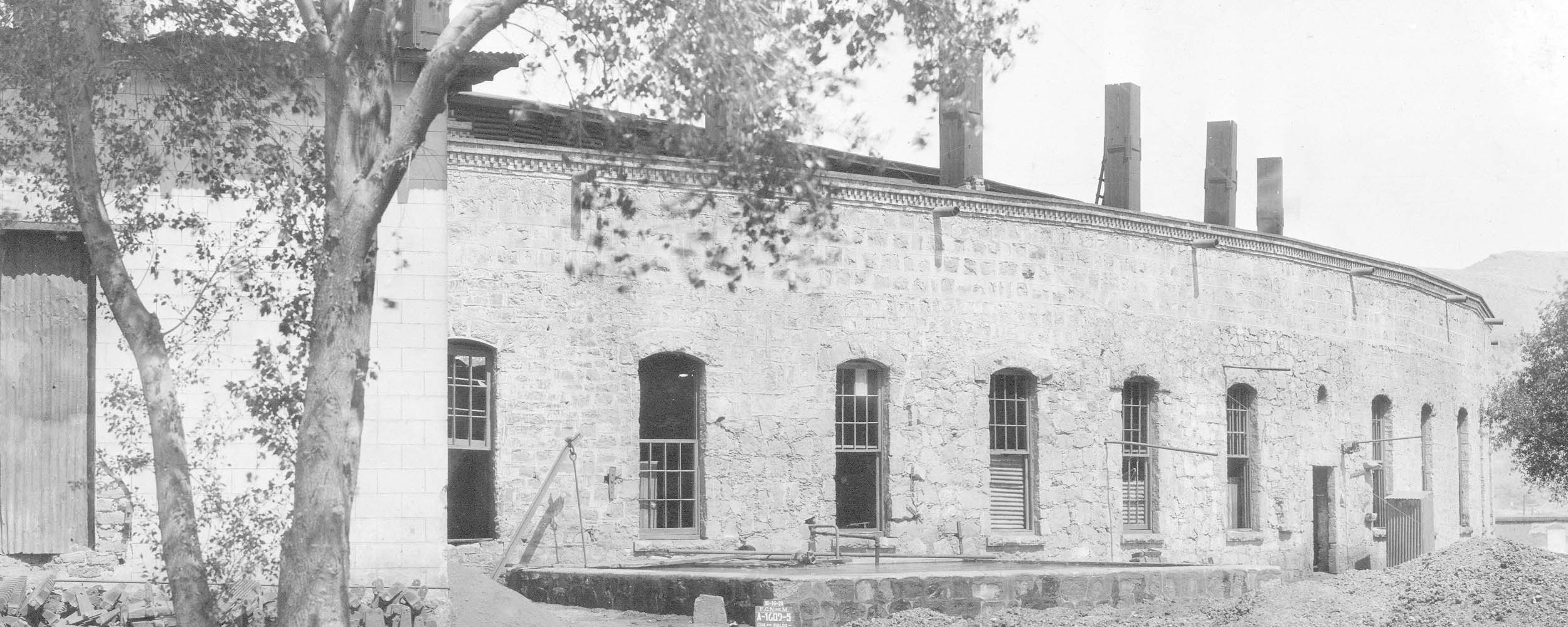 Parte norte y posterior de la casa redonda de los talleres de Chihuahua, Chihuahua, 1928.